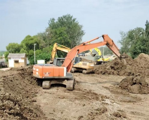 欧亚国际集团多线作战，，，，，，，力保清静度汛